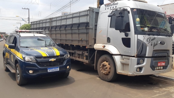 Caminhão furtado no Pará é recuperado pela PRF em Imperatriz/MA