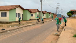 PREFEITURA DE AÇAILÂNDIA REALIZA MUTIRÃO DE LIMPEZA NO BAIRRO JARDIM AULÍDIA