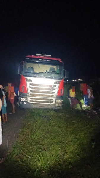 IDOSO MORRE EM GRAVE ACIDENTE ENTRE MOTO E CAMINHÃO NA BR-316 NO MARANHÃO