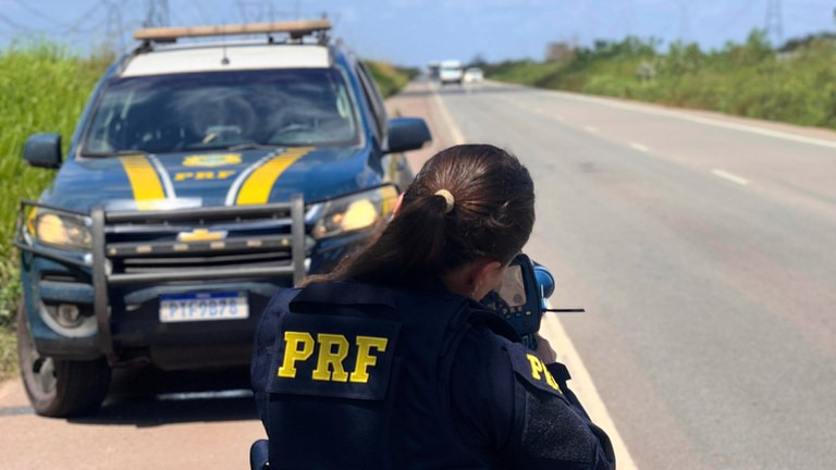 MAIS DE 430 MOTORISTAS SÃO FLAGRADOS EM EXCESSO DE VELOCIDADE NAS RODOVIAS FEDERAIS DO MARANHÃO NO FIM DE SEMANA