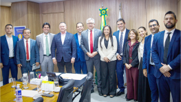 EM BRASÍLIA PREFEITO DE AÇAILÂNDIA DR. BENJAMIM DE OLIVEIRA TEM AUDIÊNCIA COM O MINISTRO DA SAÚDE ALEXANDRE PADILHA