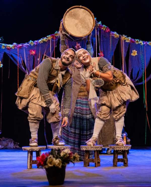 FESTIVAL LEVA TEATRO, DANÇA E CIRCO A ESPAÇOS PÚBLICOS DE AÇAILÂNDIA