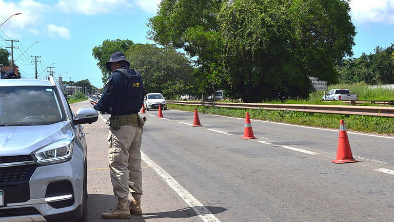 VÍDEO: PRF REFORÇA FISCALIZAÇÃO NAS ESTRADAS NO FERIADO DA INDEPENDÊNCIA