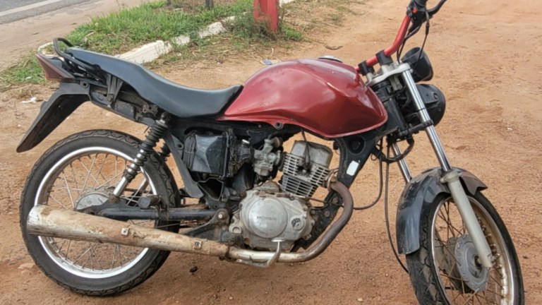 DUAS MOTOCICLETAS SÃO RECUPERADAS PELA PRF NA BR-316, NO MARANHÃO