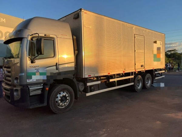 ADOLESCENTE MORRE AO BATER MOTO EM CAMINHÃO NA BR-316, EM CODÓ