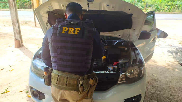  CARRO ROUBADO EM PERNAMBUCO É RECUPERADO PELA PRF EM BOM JESUS DAS SELVAS (MA)