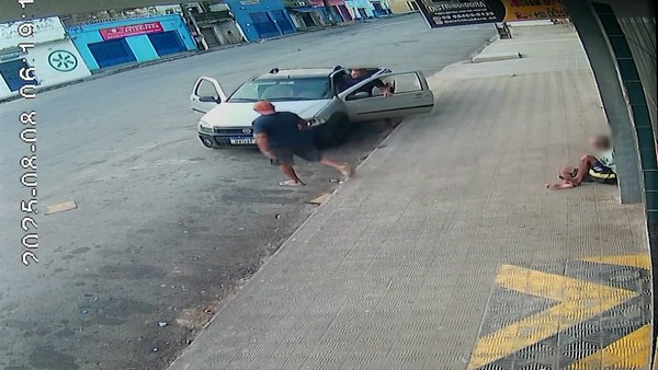 VÍDEO: IDOSO É DEIXADO EM CALÇADA DE ESTABELECIMENTO COMERCIAL NO MERCADO CENTRAL DE SÃO LUÍS