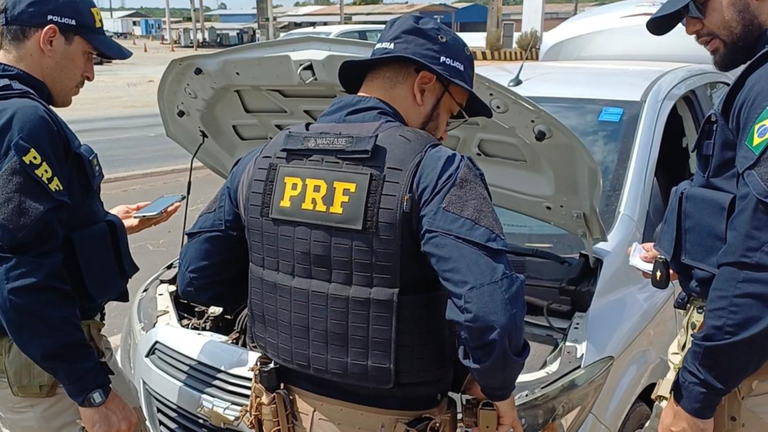 VEÍCULO ROUBADO EM RECIFE (PE) É RECUPERADO PELA PRF EM SÃO LUÍS (MA)