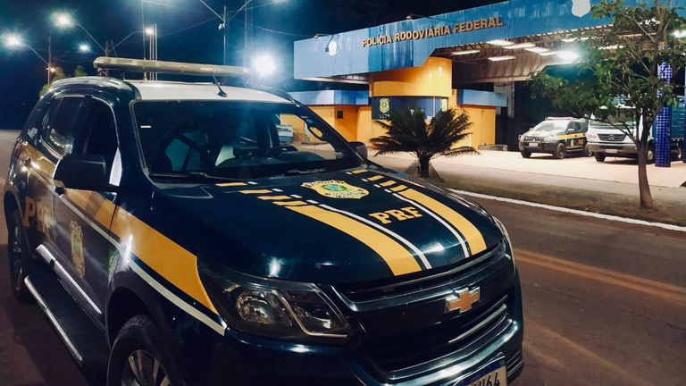 PRF E PMMA PRENDEM ASSALTANTE APÓS CONFRONTO ARMADO NA BR-010