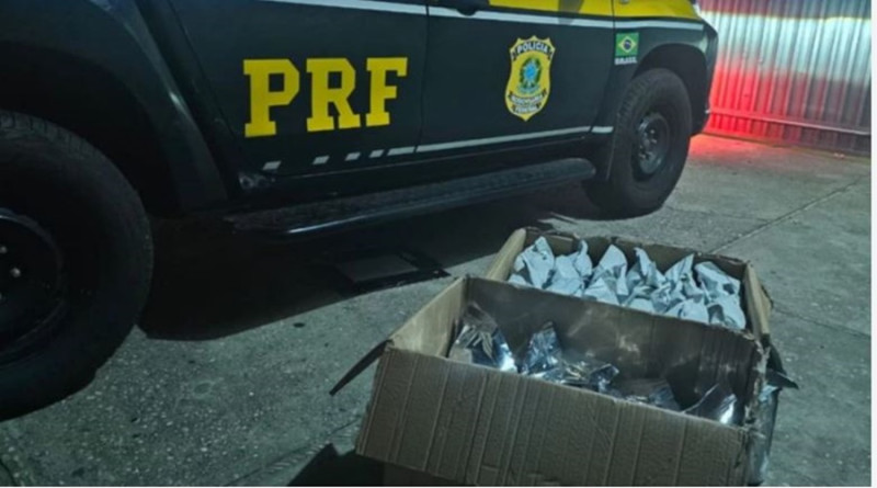 PRF APREENDE 21KG DE MACONHA EM ÔNIBUS INTERESTADUAL EM CAXIAS