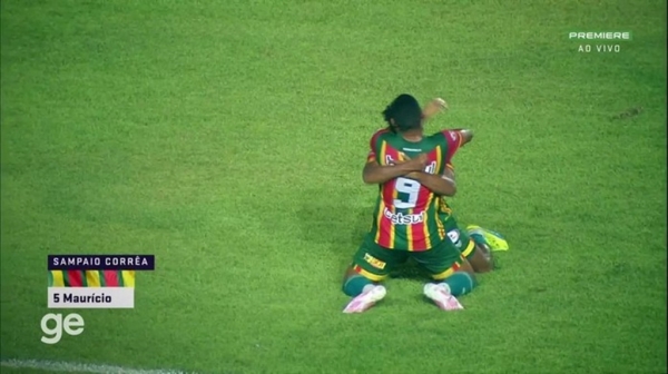 Maurício faz o gol de alívio do Sampaio na vitória contra o Brasil de Pelotas