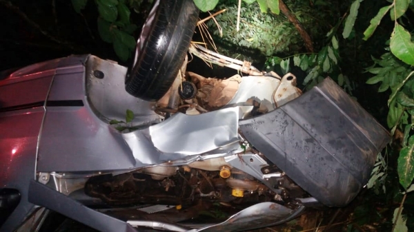 FIM DE SEMANA - Saída de pista provoca morte de condutor na BR-010