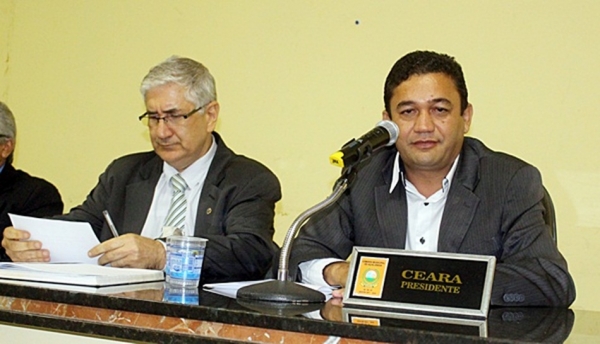 Dr. Cristiano Filho deixa à assessoria jurídica da Câmara de Açailândia