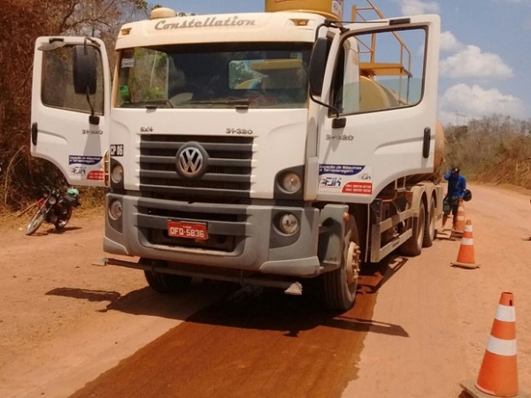 Dois índios morrem atropelados por caminhão pipa na BR-226, no MA