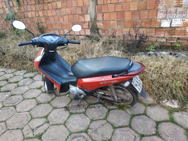 AÇAILÂNDIA - Polícia Militar recupera motocicleta roubada na Rua Ceará no Centro da cidade