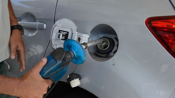 Bolsonaro quer investigar aumento abusivo em postos de combustível