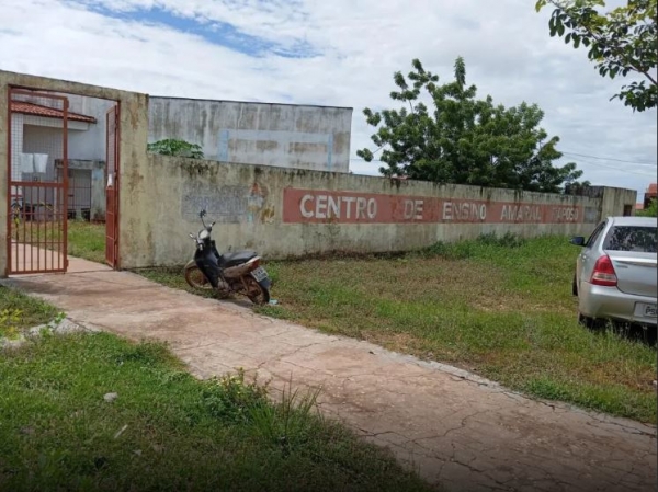 PROBLEMAS ESTRUTURAIS AFETAM INÍCIO DO ANO LETIVO EM ESCOLA ESTADUAL DE IMPERATRIZ