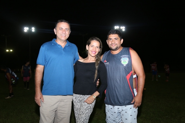 Prefeitura de Açailândia Realiza Entrega de Coletes Esportivos para o Time da Imprensa 