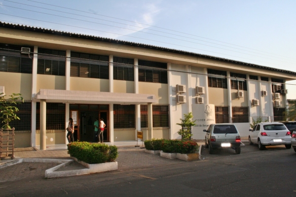 Acusado de matar o primo a facadas é absolvido durante julgamento em Imperatriz