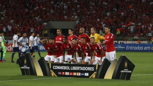 Com show de Nico López, Inter vence Alianza Lima no Beira-Rio e mantém liderança do Grupo A