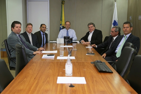 Assis traz de Brasília uma UPA e garantia de novo “Socorrão”