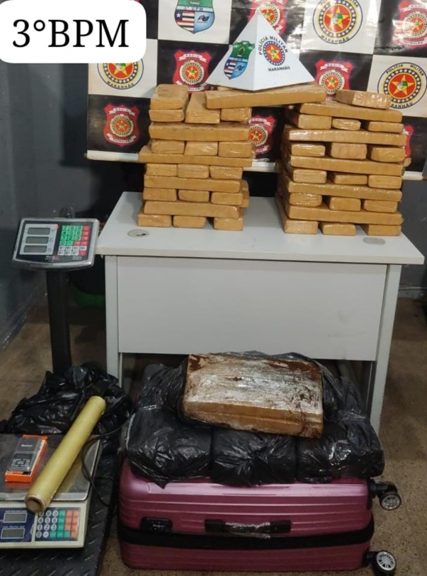 POLÍCIA MILITAR APREENDE 92 KG DE MACONHA EM IMPERATRIZ