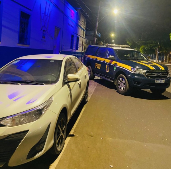 PRF recupera dois veículos roubados em Caxias/MA