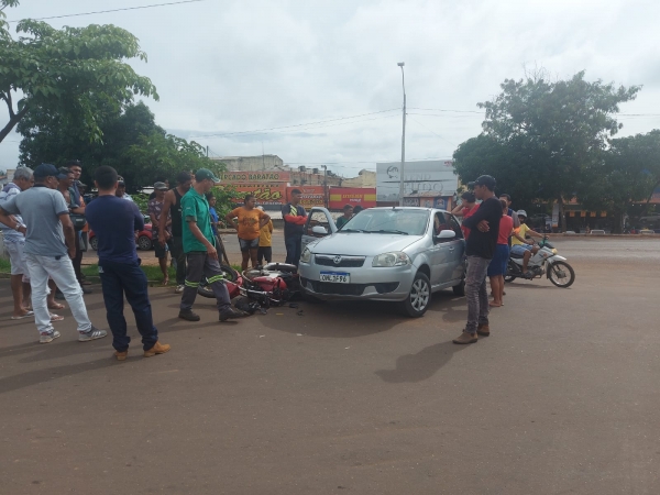 AÇAILÂNDIA – Acidente grave é registrado no centro da cidade