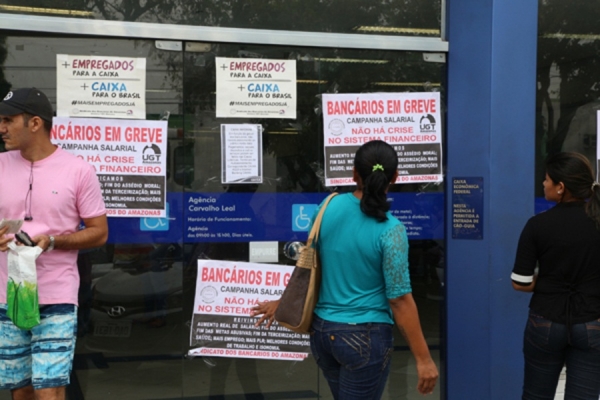 Sem acordo, greve de bancários continua nesta sexta-feira