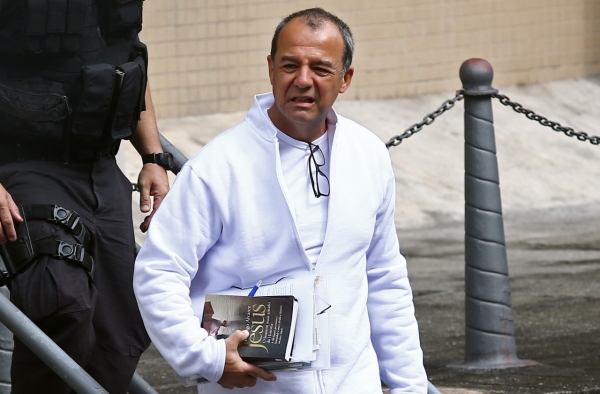 Ex-governador do Rio Sergio Cabral deixa a cadeia depois de seis anos