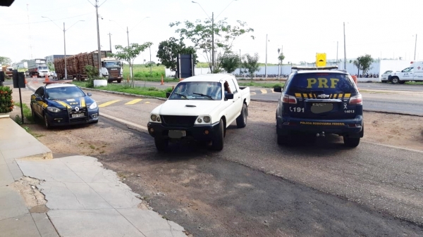 Veículo com ocorrência de furto em Marabá/PA é recuperado pela PRF em Imperatriz/MA