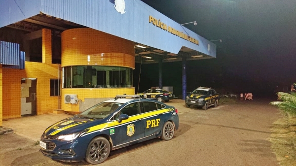 AÇAILÂNDIA - PRF prende homem com mandado de prisão em aberto na BR-222