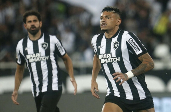 BOTAFOGO BUSCA O EMPATE E MANTÉM VANTAGEM NA LIDERANÇA; GOIÁS SAI DO Z4