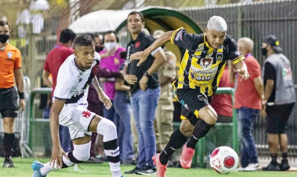 Vasco estreia no Campeonato Carioca com goleada sobre Volta Redonda