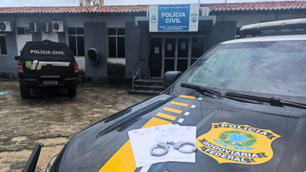 PRF PRENDE MULHER PROCURADA POR TRÁFICO DE DROGAS DURANTE A OPERAÇÃO CARNAVAL NO MARANHÃO