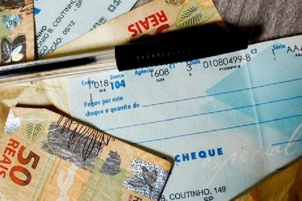 CMN limita juros do cheque especial e cria tarifa