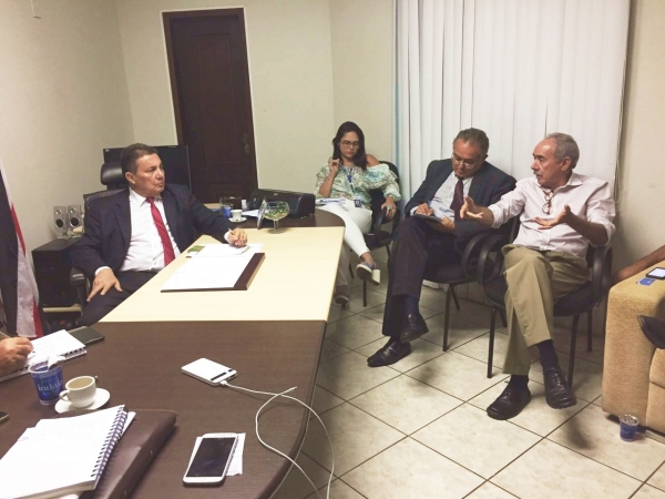 FAMEM solicita a CEMAR redução da taxa de iluminação paga pelos municípios