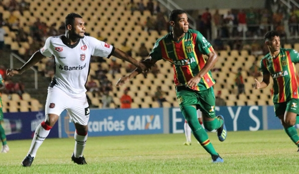 Brasil de Pelotas vence Sampaio no Castelão, sai da zona de rebaixamento e mantém anfitrião na vice-lanterna