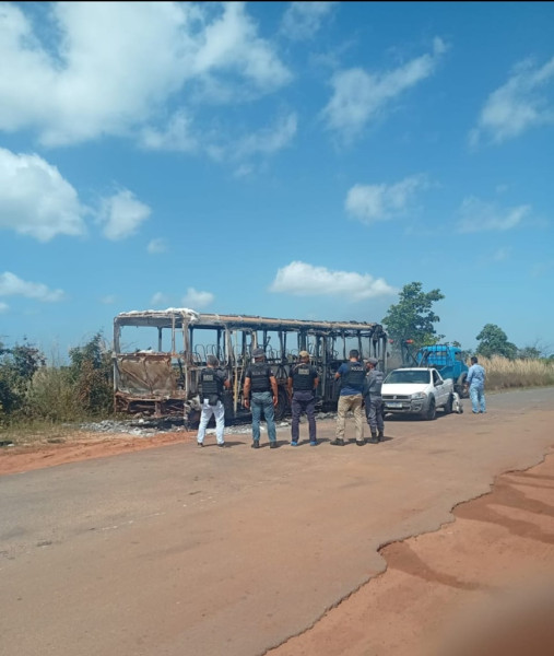POLÍCIA CIVIL PRENDE ENVOLVIDO EM INCÊNDIO DE ÔNIBUS NA CAPITAL MARANHENSE