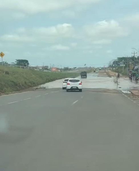 CHUVA OU DILÚVIO? IMPERATRIZ REGISTRA MAIS DE 30 PONTOS DE ALAGAMENTOS