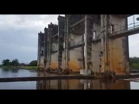 Cabo de comporta rompe na barragem do rio Pericumã e bairros são inundados