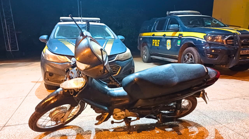 PRF RECUPERA MOTOCICLETA ROUBADA APÓS ACIDENTE NA BR-010, EM PORTO FRANCO (MA)