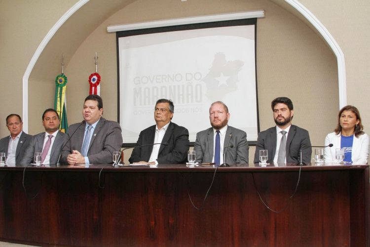 Municípios aderem a programa de formação de professores