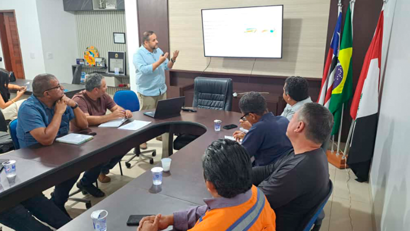 A PREFEITURA DE AÇAILÂNDIA SEDIOU A REUNIÃO REGIONAL INTEGRADA PARA O ENFRENTAMENTO DA SECA E DESENVOLVIMENTO RURAL SUSTENTÁVEL