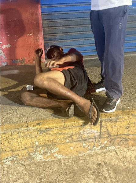 HOMEM É PRESO APÓS FURTAR CELULAR DE MÉDICA DENTRO DE HOSPITAL E ESCONDER APARELHO NAS PARTES ÍNTIMAS