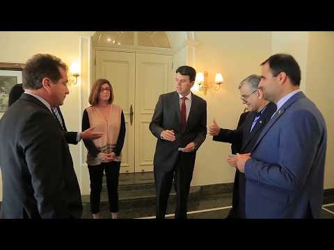 Flávio Dino e embaixador do Irã discutem investimentos no Maranhão durante encontro